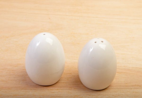 Egg salt and pepper pots