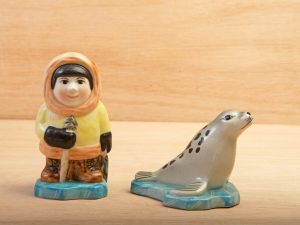 Eskimo and seal salt and pepper pots