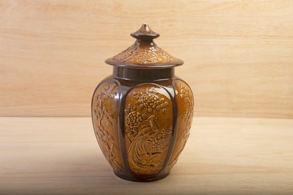 Sylvac ginger jar